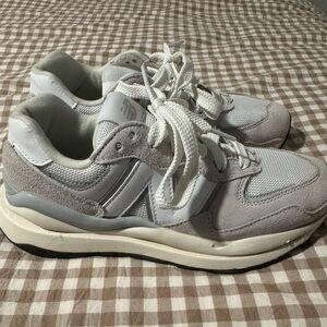 New Balance 57/40 Nimbus Cloud Barely Worn women’s Size 8
